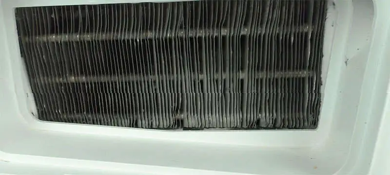lamelle condensatore sotto filtro asciugatrice
